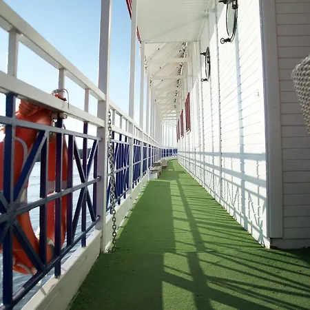 Marina Ботель